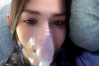 Danna Paola preocupa a fans al aparecer con mascarilla de oxígeno